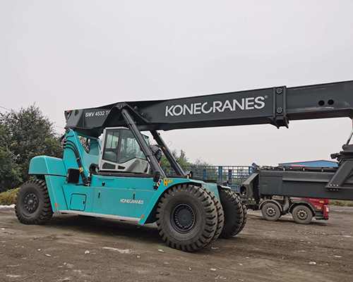 啟洋租賃：正面吊的分類