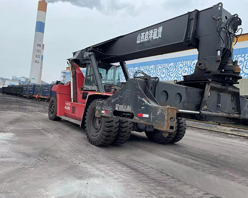 啟洋正面吊租賃求教正面吊行業(yè)的發(fā)展趨勢